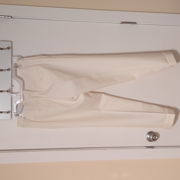 NWT Express Editor Size 8 - Picture 4 of 4